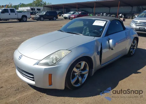 2006 Nissan 350Z Touring from USA, damaged, VIN JN1AZ36AX6M456572
